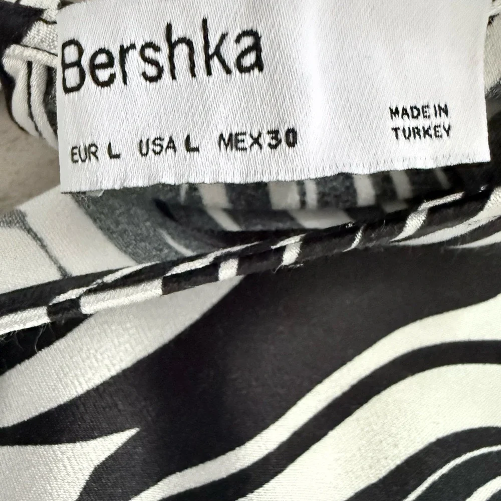 Bershka Black White Swirl Print Long Sleeve Midi Dress With Slits Size XX - Picture 9 of 13